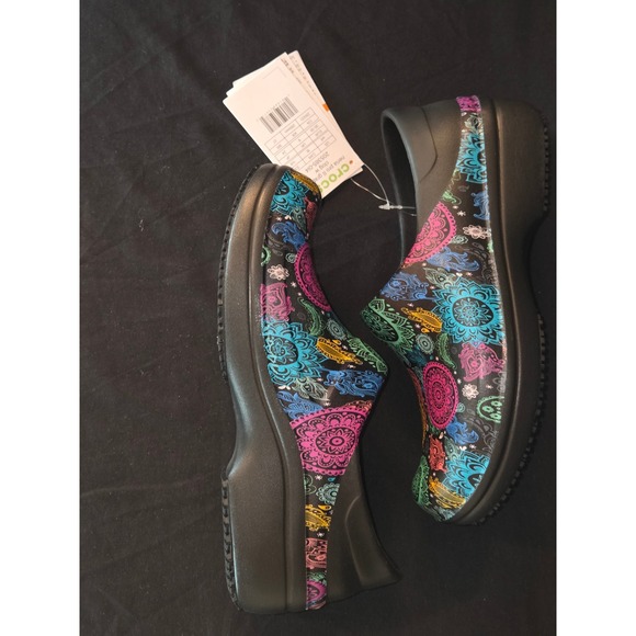 Crocs Neria 2 At Work Floral Graphic Clogs Women's Size 8M Slip Resistant Shoes - Picture 1 of 9